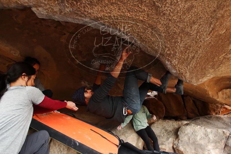 Bouldering in Hueco Tanks on 03/09/2019 with Blue Lizard Climbing and Yoga

Filename: SRM_20190309_1543210.jpg
Aperture: f/5.6
Shutter Speed: 1/250
Body: Canon EOS-1D Mark II
Lens: Canon EF 16-35mm f/2.8 L