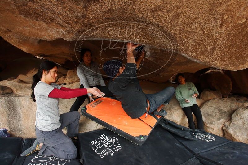 Bouldering in Hueco Tanks on 03/09/2019 with Blue Lizard Climbing and Yoga

Filename: SRM_20190309_1543380.jpg
Aperture: f/5.6
Shutter Speed: 1/250
Body: Canon EOS-1D Mark II
Lens: Canon EF 16-35mm f/2.8 L