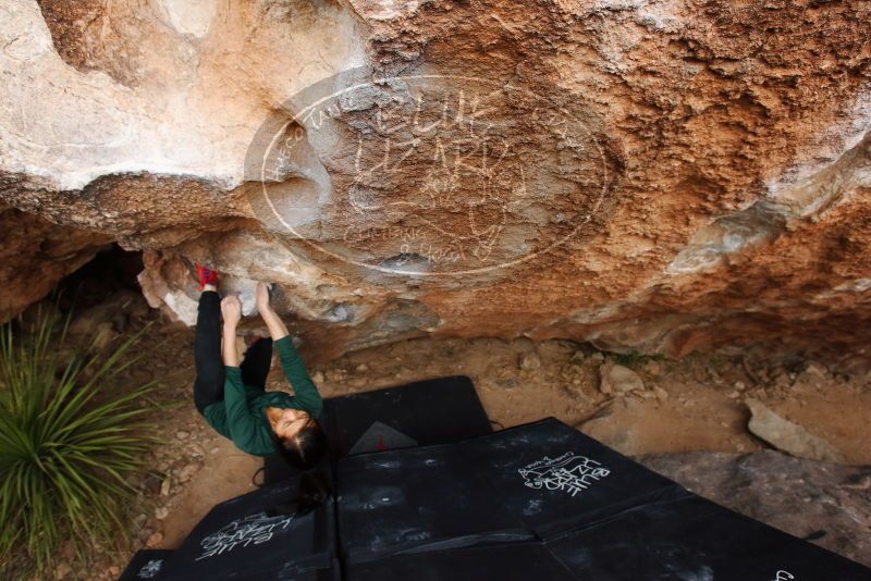 Bouldering in Hueco Tanks on 03/10/2019 with Blue Lizard Climbing and Yoga

Filename: SRM_20190310_1041170.jpg
Aperture: f/5.6
Shutter Speed: 1/250
Body: Canon EOS-1D Mark II
Lens: Canon EF 16-35mm f/2.8 L