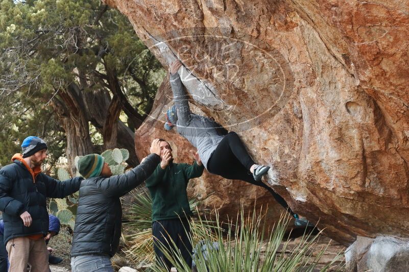 Bouldering in Hueco Tanks on 03/15/2019 with Blue Lizard Climbing and Yoga

Filename: SRM_20190315_1048470.jpg
Aperture: f/4.0
Shutter Speed: 1/640
Body: Canon EOS-1D Mark II
Lens: Canon EF 50mm f/1.8 II