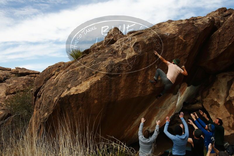 Bouldering in Hueco Tanks on 03/15/2019 with Blue Lizard Climbing and Yoga

Filename: SRM_20190315_1306270.jpg
Aperture: f/8.0
Shutter Speed: 1/250
Body: Canon EOS-1D Mark II
Lens: Canon EF 16-35mm f/2.8 L