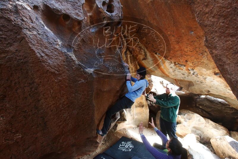 Bouldering in Hueco Tanks on 03/15/2019 with Blue Lizard Climbing and Yoga

Filename: SRM_20190315_1551250.jpg
Aperture: f/5.0
Shutter Speed: 1/160
Body: Canon EOS-1D Mark II
Lens: Canon EF 16-35mm f/2.8 L