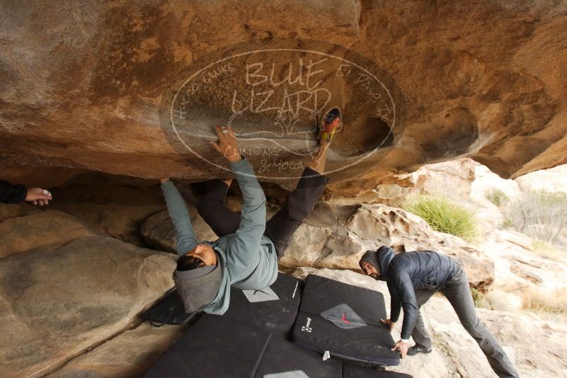 Bouldering in Hueco Tanks on 03/16/2019 with Blue Lizard Climbing and Yoga

Filename: SRM_20190316_1221200.jpg
Aperture: f/7.1
Shutter Speed: 1/160
Body: Canon EOS-1D Mark II
Lens: Canon EF 16-35mm f/2.8 L