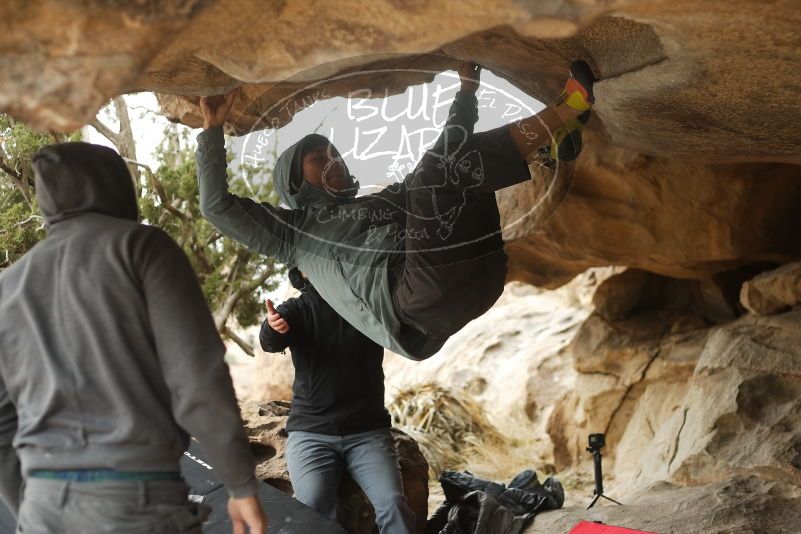 Bouldering in Hueco Tanks on 03/16/2019 with Blue Lizard Climbing and Yoga

Filename: SRM_20190316_1252100.jpg
Aperture: f/2.8
Shutter Speed: 1/800
Body: Canon EOS-1D Mark II
Lens: Canon EF 50mm f/1.8 II