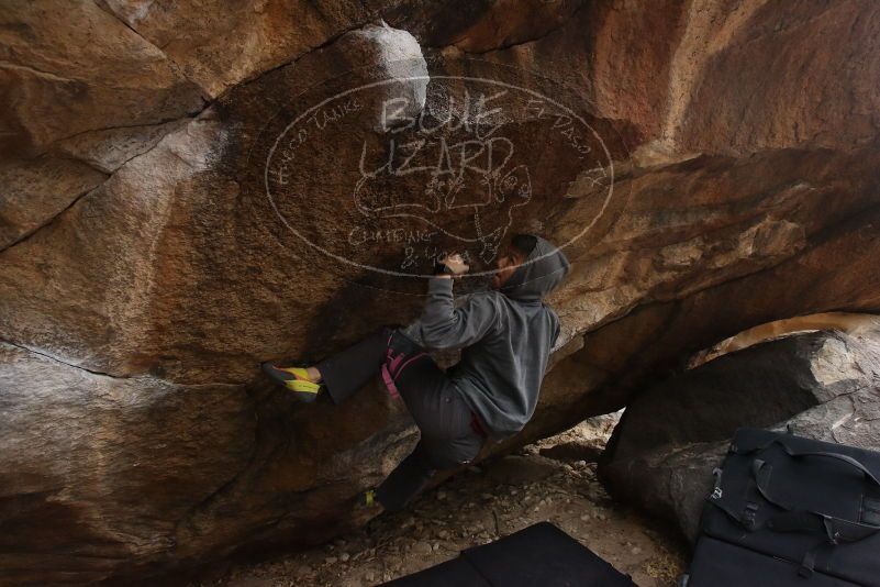 Bouldering in Hueco Tanks on 03/16/2019 with Blue Lizard Climbing and Yoga

Filename: SRM_20190316_1707210.jpg
Aperture: f/5.0
Shutter Speed: 1/200
Body: Canon EOS-1D Mark II
Lens: Canon EF 16-35mm f/2.8 L