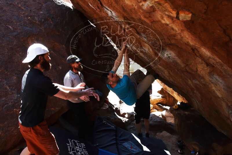 Bouldering in Hueco Tanks on 03/17/2019 with Blue Lizard Climbing and Yoga

Filename: SRM_20190317_1258450.jpg
Aperture: f/5.6
Shutter Speed: 1/400
Body: Canon EOS-1D Mark II
Lens: Canon EF 16-35mm f/2.8 L