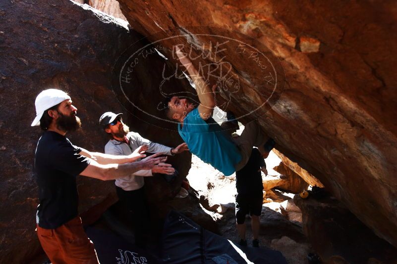 Bouldering in Hueco Tanks on 03/17/2019 with Blue Lizard Climbing and Yoga

Filename: SRM_20190317_1258490.jpg
Aperture: f/5.6
Shutter Speed: 1/500
Body: Canon EOS-1D Mark II
Lens: Canon EF 16-35mm f/2.8 L