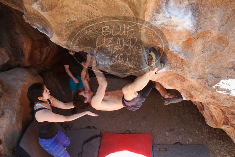 Bouldering in Hueco Tanks on 03/29/2019 with Blue Lizard Climbing and Yoga

Filename: SRM_20190329_1234550.jpg
Aperture: f/5.6
Shutter Speed: 1/160
Body: Canon EOS-1D Mark II
Lens: Canon EF 16-35mm f/2.8 L