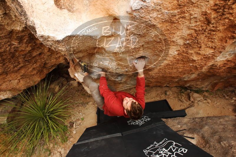 Bouldering in Hueco Tanks on 03/30/2019 with Blue Lizard Climbing and Yoga

Filename: SRM_20190330_1257300.jpg
Aperture: f/5.6
Shutter Speed: 1/250
Body: Canon EOS-1D Mark II
Lens: Canon EF 16-35mm f/2.8 L