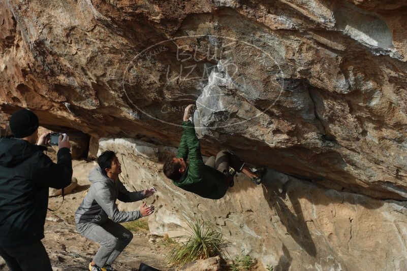 Bouldering in Hueco Tanks on 03/30/2019 with Blue Lizard Climbing and Yoga

Filename: SRM_20190330_1702570.jpg
Aperture: f/4.0
Shutter Speed: 1/640
Body: Canon EOS-1D Mark II
Lens: Canon EF 50mm f/1.8 II