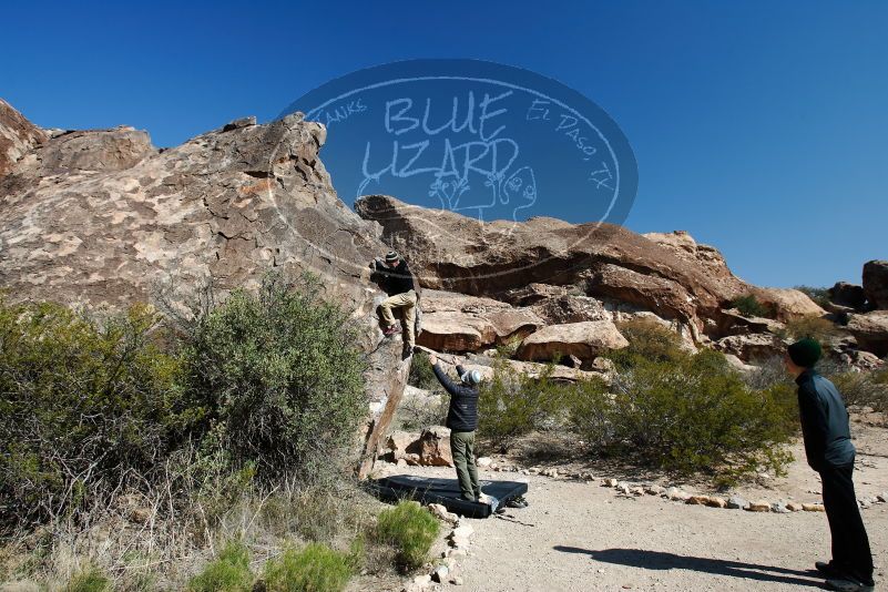 Bouldering in Hueco Tanks on 03/31/2019 with Blue Lizard Climbing and Yoga

Filename: SRM_20190331_1008320.jpg
Aperture: f/5.6
Shutter Speed: 1/160
Body: Canon EOS-1D Mark II
Lens: Canon EF 16-35mm f/2.8 L