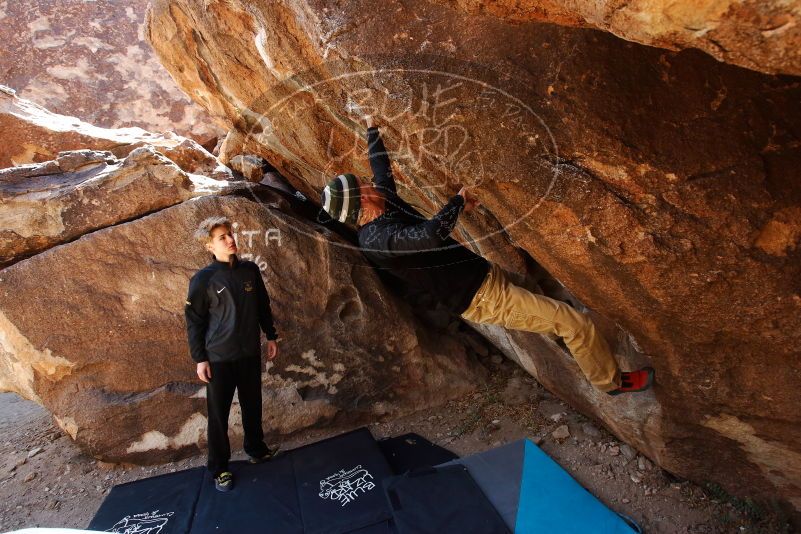 Bouldering in Hueco Tanks on 03/31/2019 with Blue Lizard Climbing and Yoga

Filename: SRM_20190331_1128420.jpg
Aperture: f/5.6
Shutter Speed: 1/250
Body: Canon EOS-1D Mark II
Lens: Canon EF 16-35mm f/2.8 L