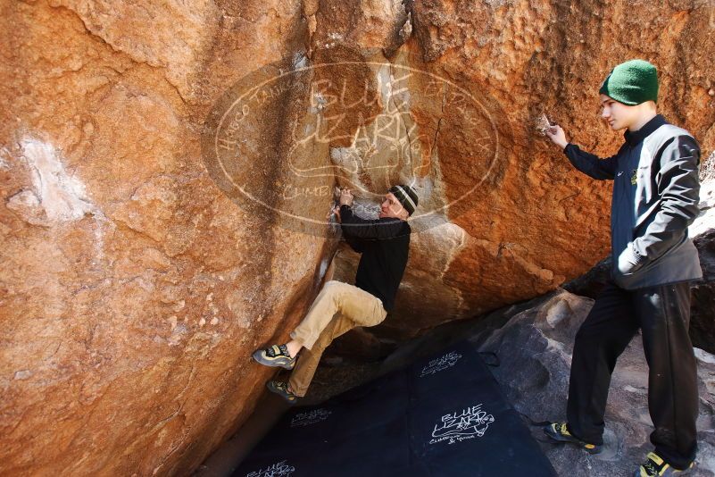 Bouldering in Hueco Tanks on 03/31/2019 with Blue Lizard Climbing and Yoga

Filename: SRM_20190331_1213380.jpg
Aperture: f/5.6
Shutter Speed: 1/250
Body: Canon EOS-1D Mark II
Lens: Canon EF 16-35mm f/2.8 L