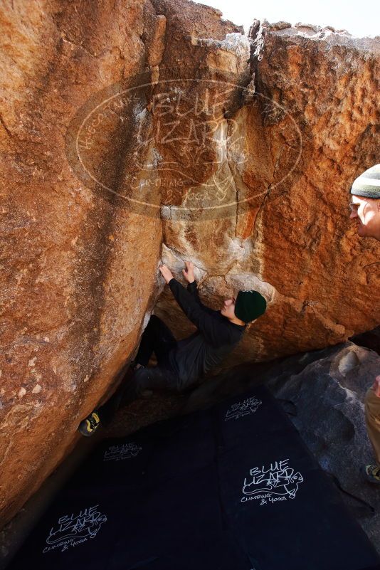 Bouldering in Hueco Tanks on 03/31/2019 with Blue Lizard Climbing and Yoga

Filename: SRM_20190331_1218150.jpg
Aperture: f/5.6
Shutter Speed: 1/250
Body: Canon EOS-1D Mark II
Lens: Canon EF 16-35mm f/2.8 L