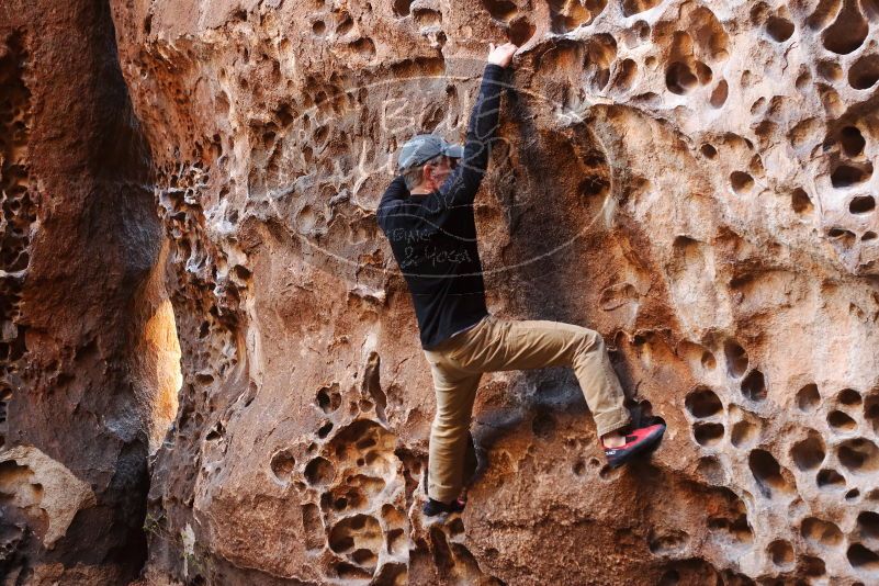 Bouldering in Hueco Tanks on 03/31/2019 with Blue Lizard Climbing and Yoga

Filename: SRM_20190331_1516270.jpg
Aperture: f/3.5
Shutter Speed: 1/100
Body: Canon EOS-1D Mark II
Lens: Canon EF 50mm f/1.8 II