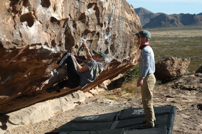 Bouldering in Hueco Tanks on 04/06/2019 with Blue Lizard Climbing and Yoga

Filename: SRM_20190406_0904000.jpg
Aperture: f/4.0
Shutter Speed: 1/640
Body: Canon EOS-1D Mark II
Lens: Canon EF 50mm f/1.8 II