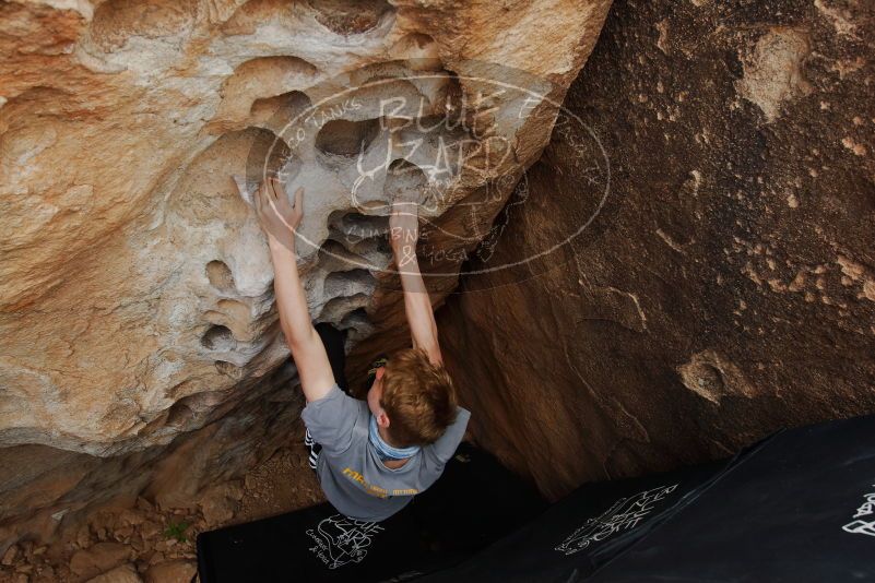 Bouldering in Hueco Tanks on 04/06/2019 with Blue Lizard Climbing and Yoga

Filename: SRM_20190406_1145080.jpg
Aperture: f/5.6
Shutter Speed: 1/200
Body: Canon EOS-1D Mark II
Lens: Canon EF 16-35mm f/2.8 L